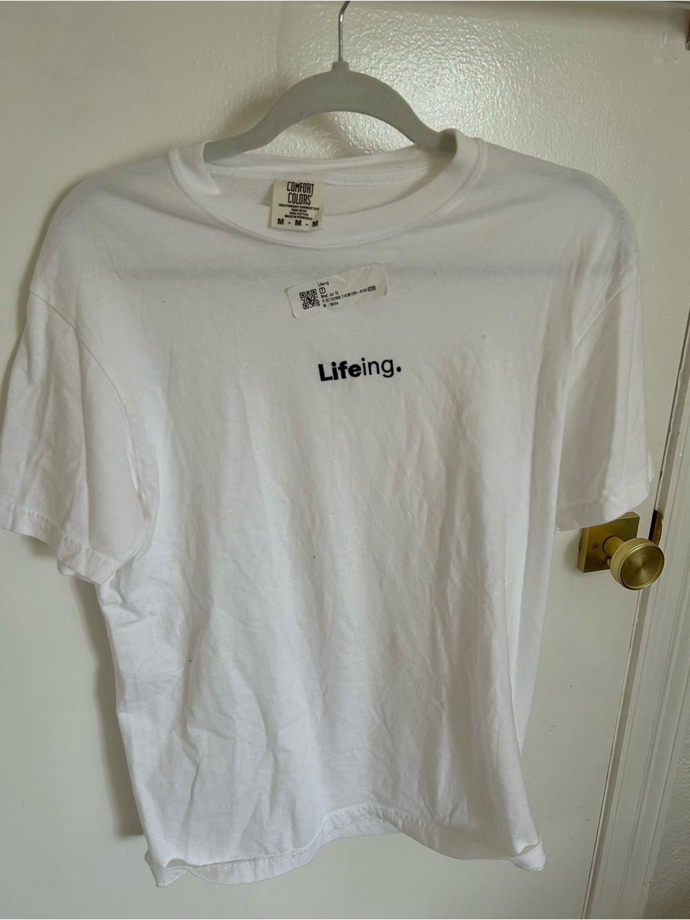 Lifeing White Crewneck Graphic Tee